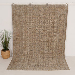 Haldvinia - Vintage Turkish Area Rug