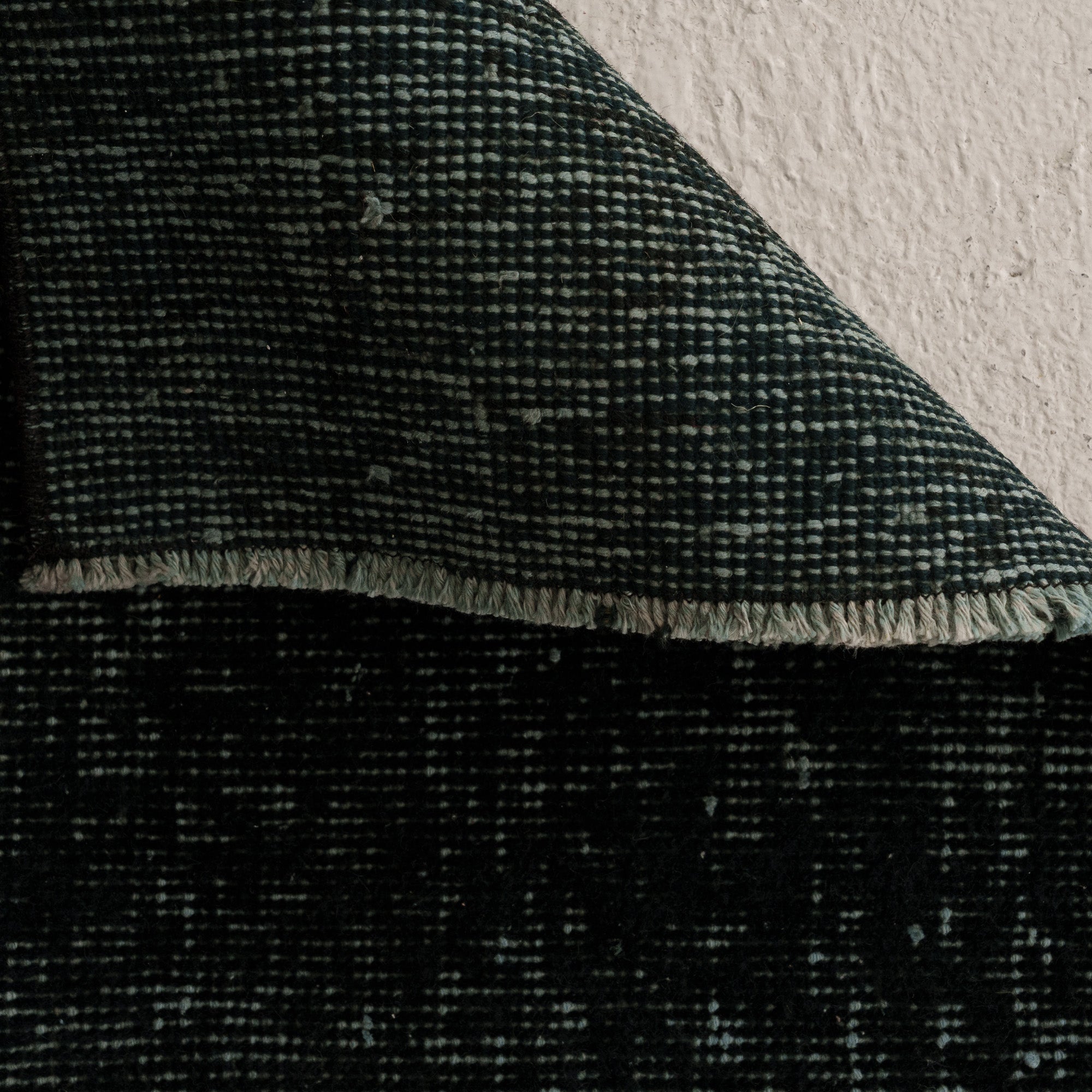 2x8 Green Area Rug