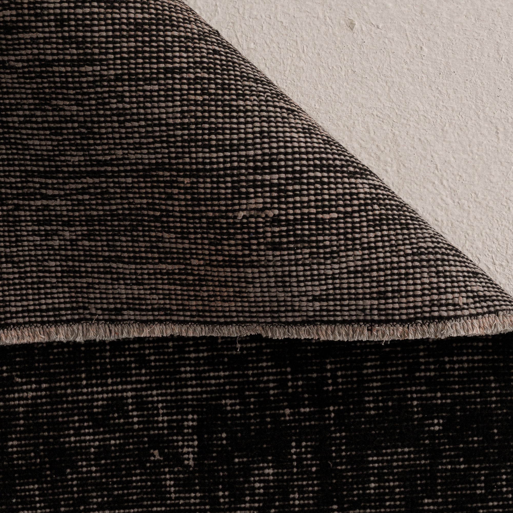 5x8 Black Area Rug