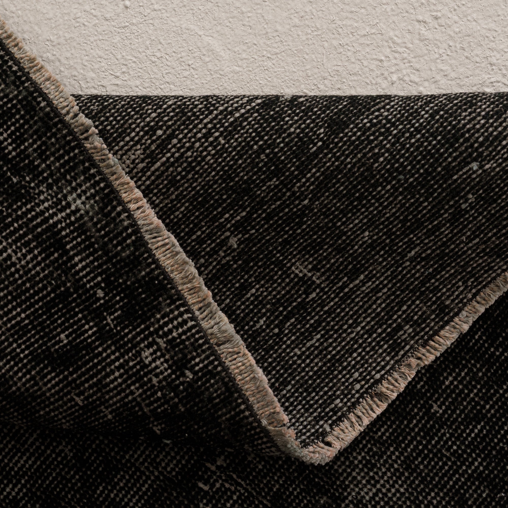 6x9 Black Area Rug