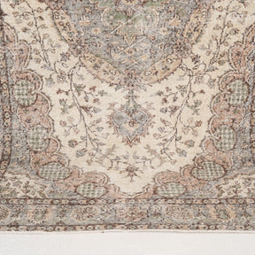 5x8 Persian Rug