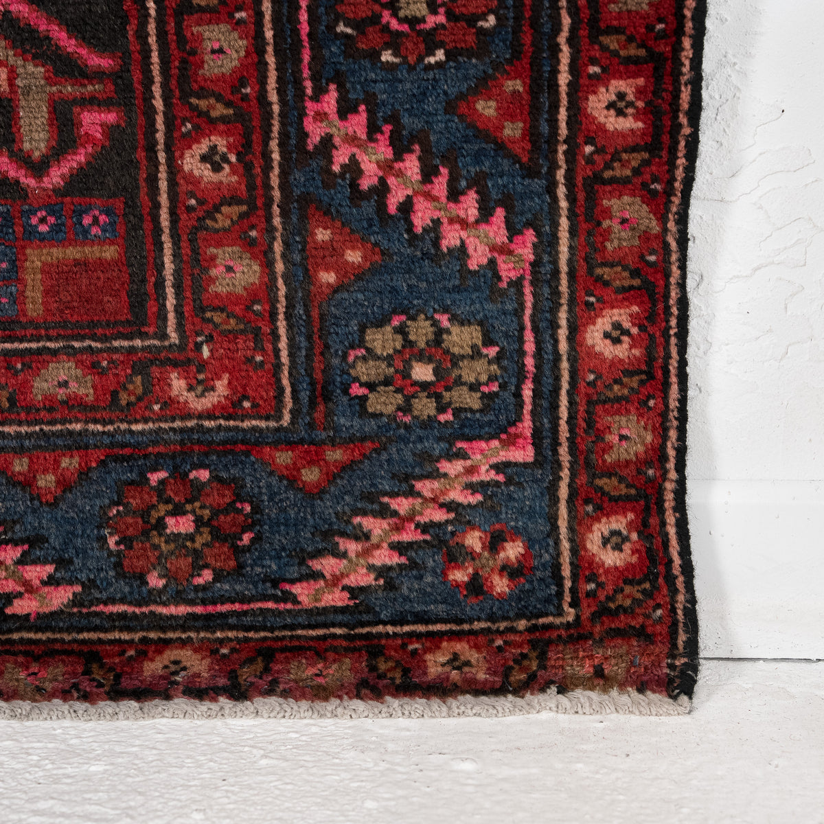 Medallion 4x7 Area Rug