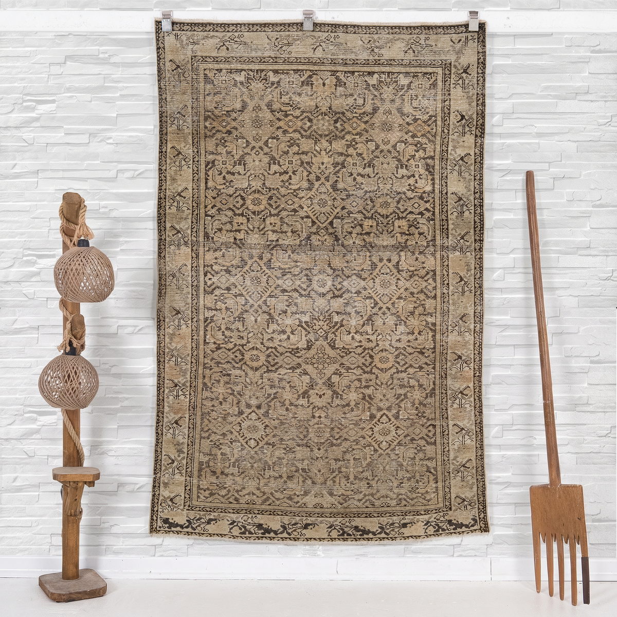 Handmade Persian Area Rug