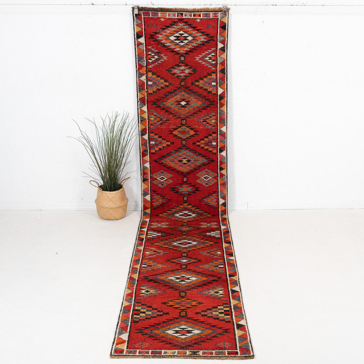 Vanda - Vintage Turkish Runner Rug