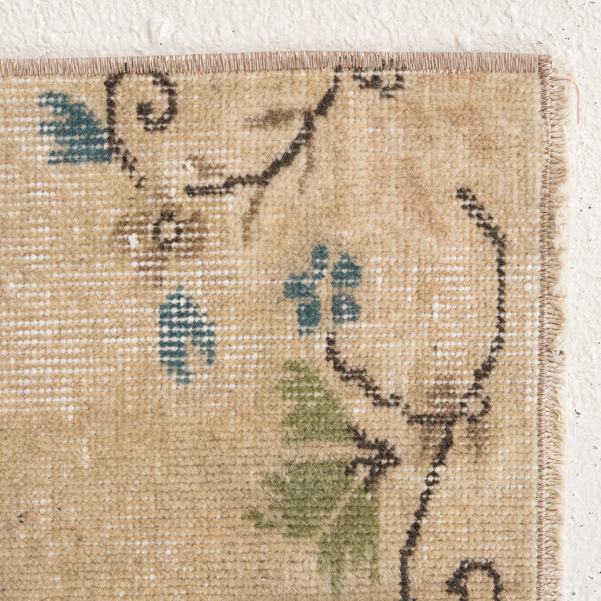 Medallion 3x8 Area Rug