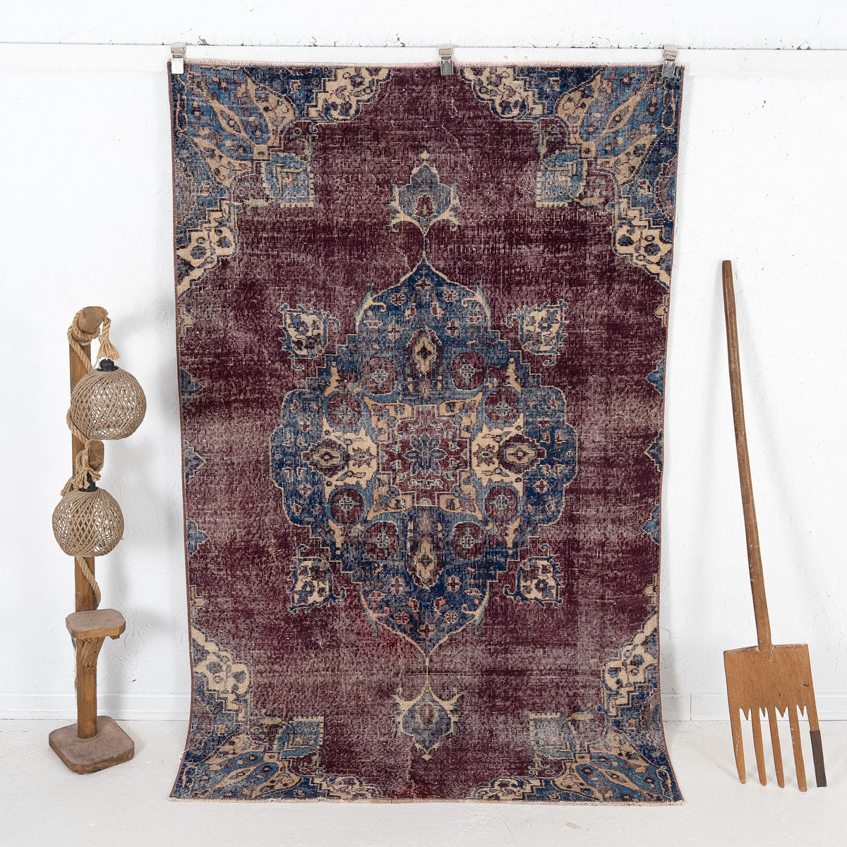 Venerandina - Vintage Turkish Area Rug