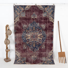 Venerandina - Vintage Turkish Area Rug