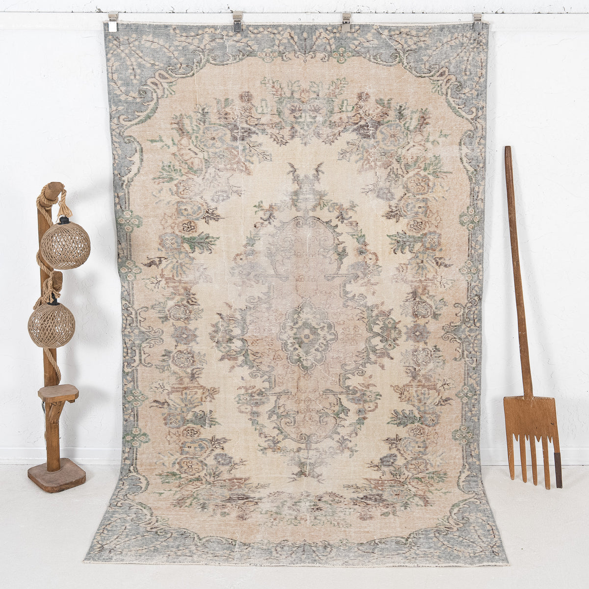 Vesperona - Vintage Turkish Area Rug