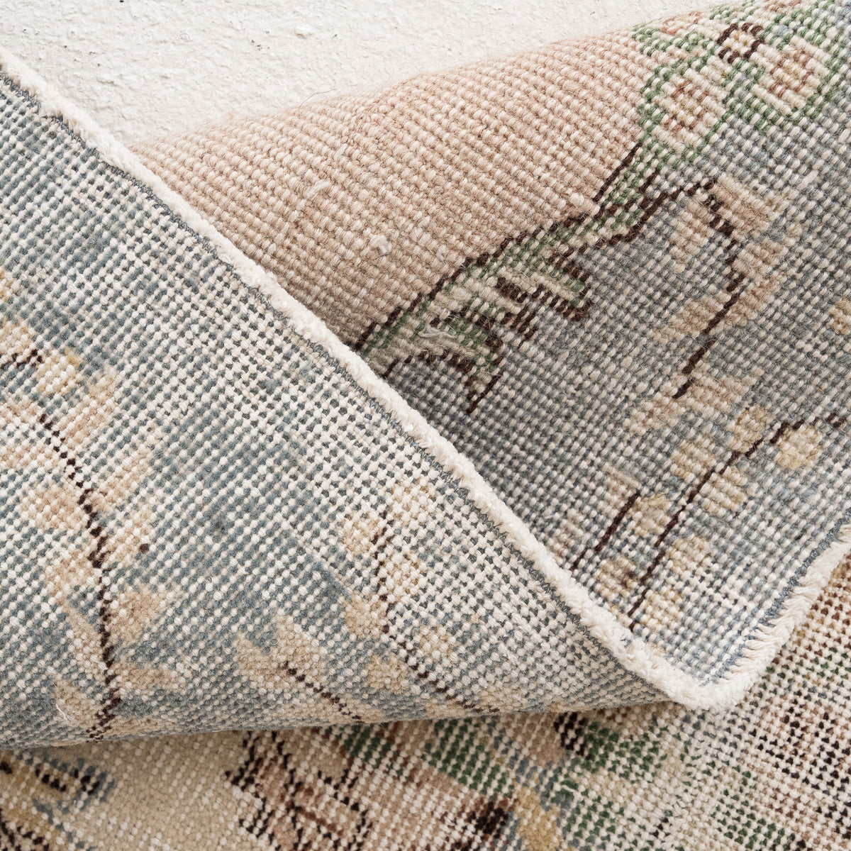 5x9 Beige Area Rug