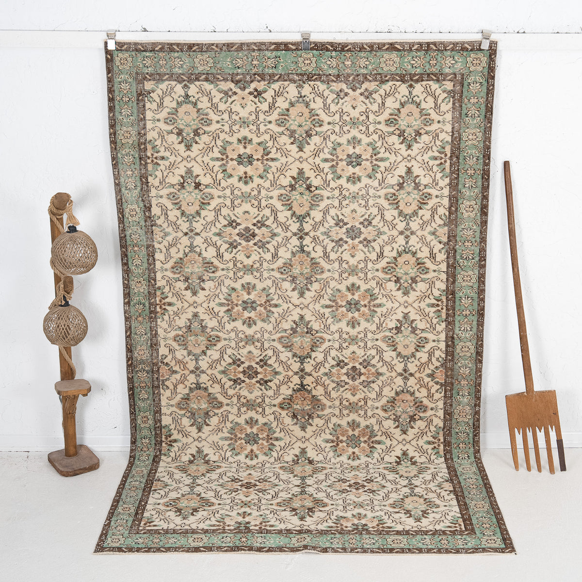 Zenaidona - Vintage Turkish Area Rug