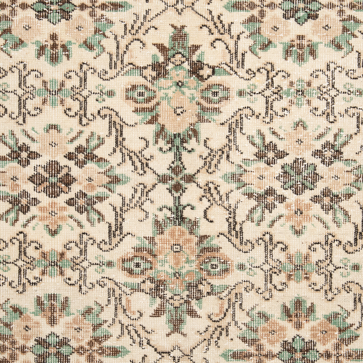 6x9 Vintage Rug