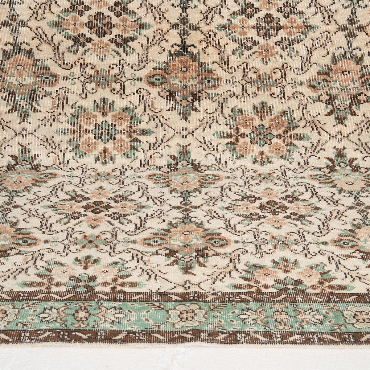6x9 Persian Rug