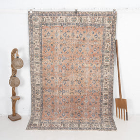 Regaloris - Vintage Turkish Area Rug