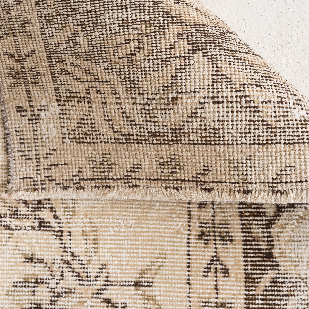 5x8 Beige Area Rug