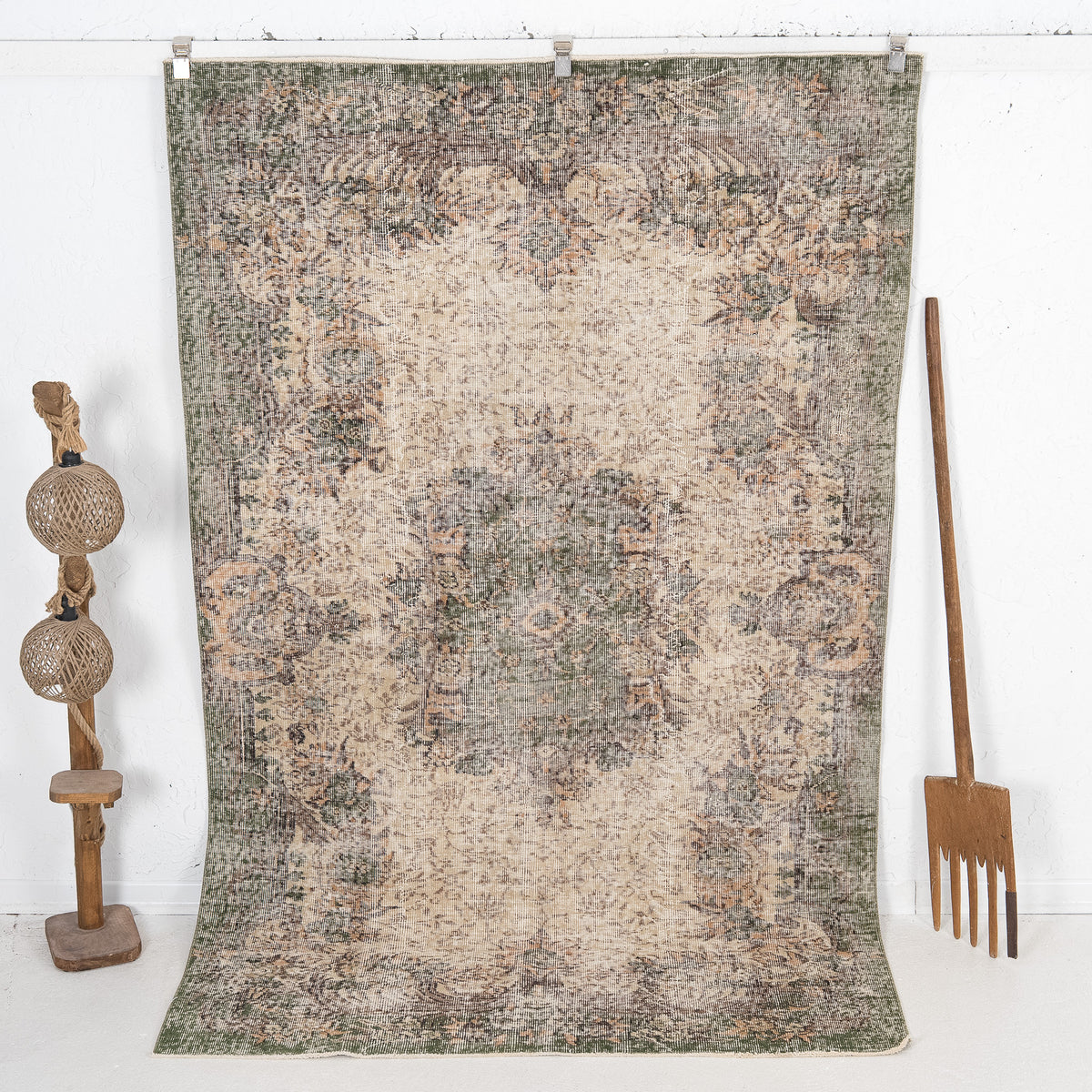 Orinthina - Vintage Turkish Area Rug