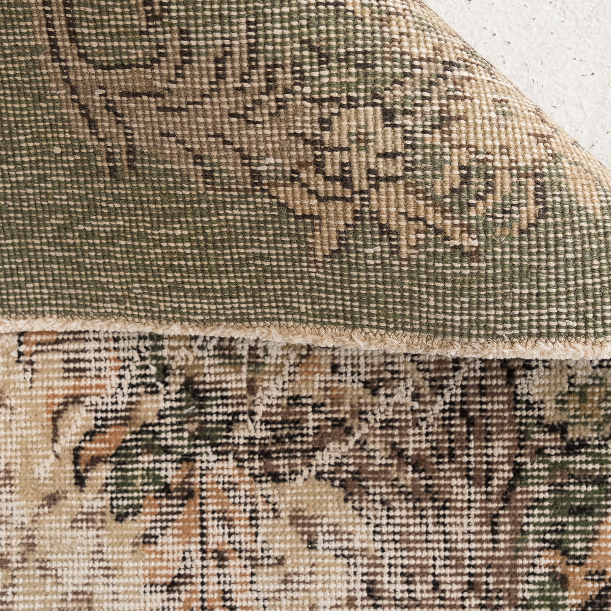 5x8 Beige Area Rug