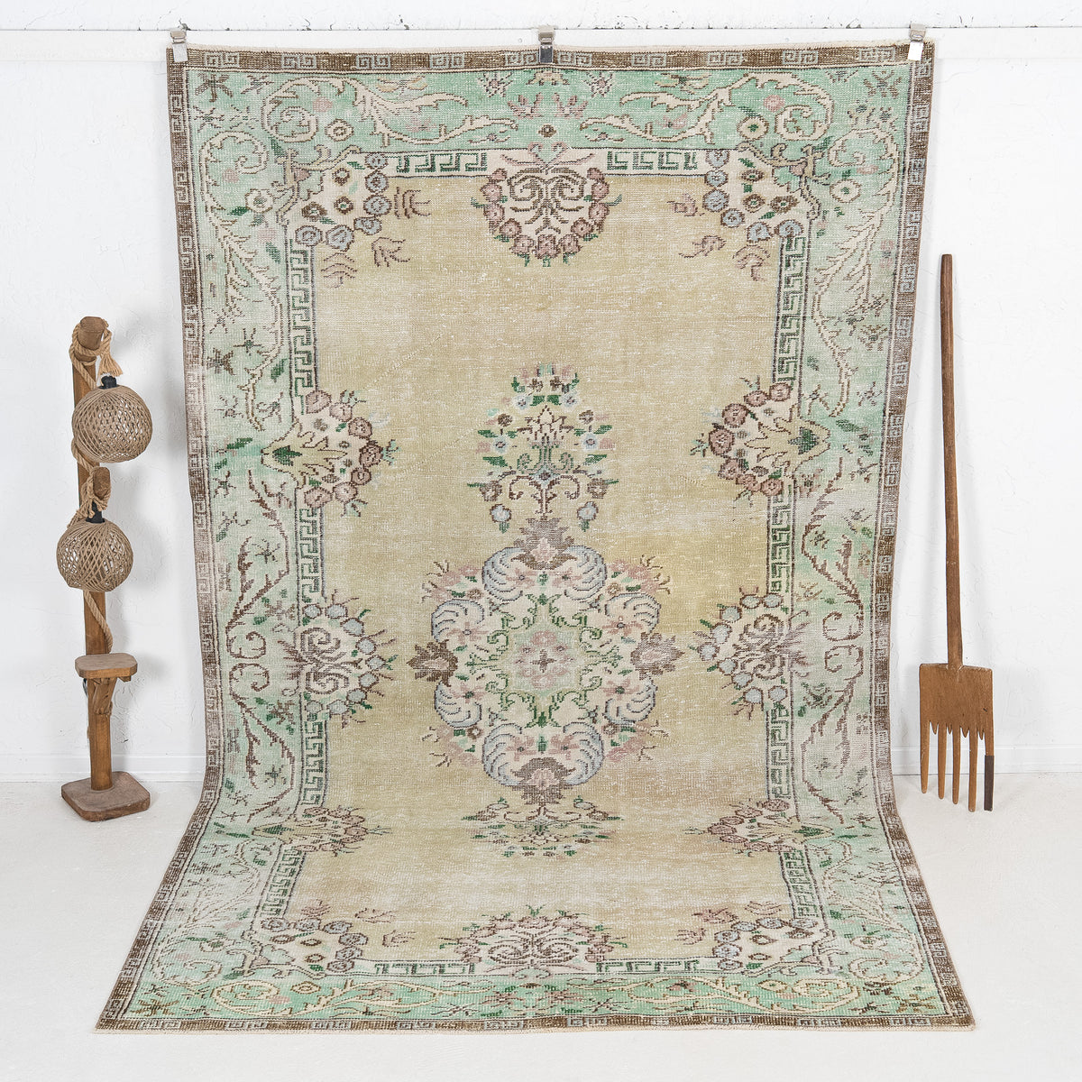 Oloria - Vintage Turkish Area Rug