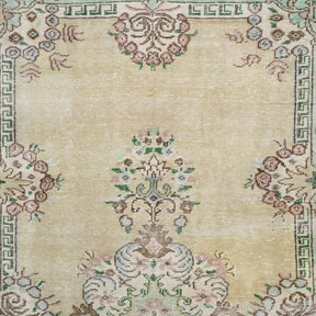 6x10 Vintage Rug