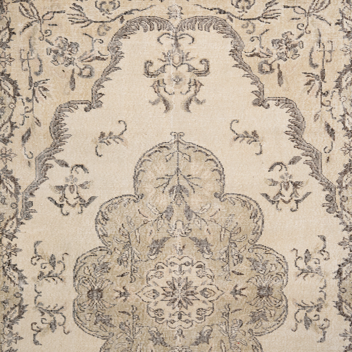 6x10 Vintage Rug