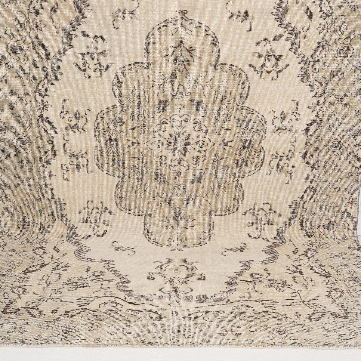 6x10 Persian Rug