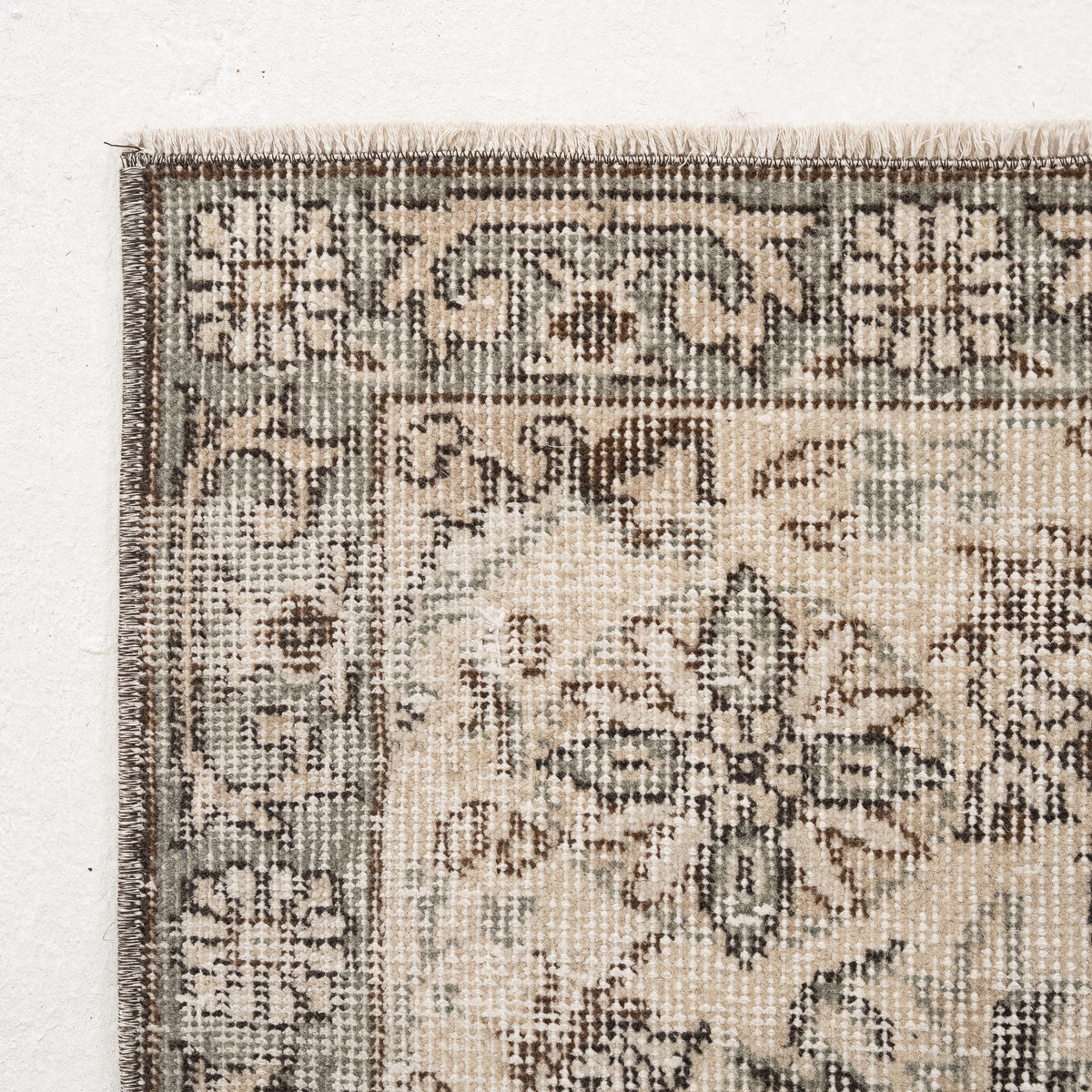 Medallion 6x10 Area Rug