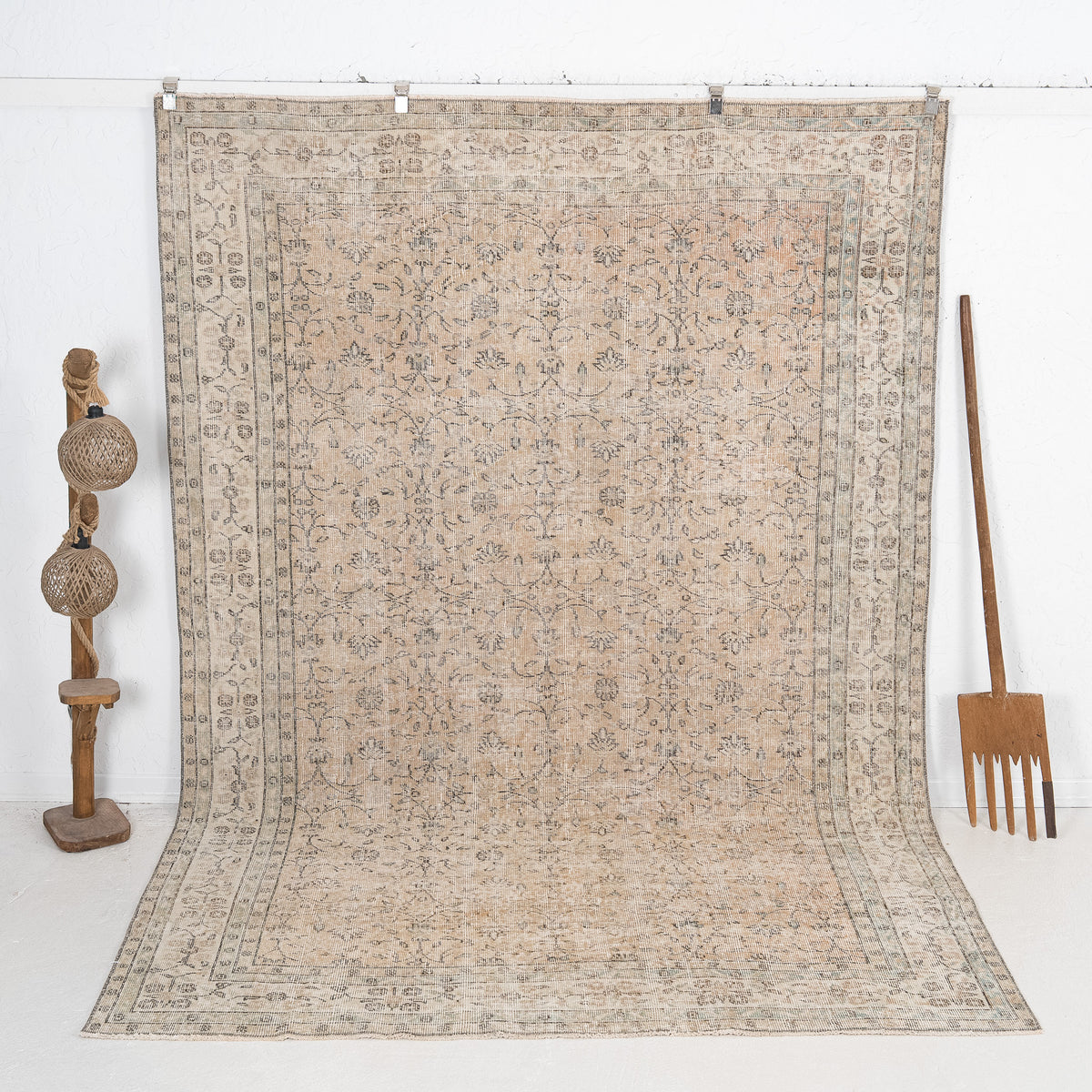 Nerinda - Vintage Turkish Area Rug