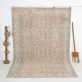 Nerinda - Vintage Turkish Area Rug