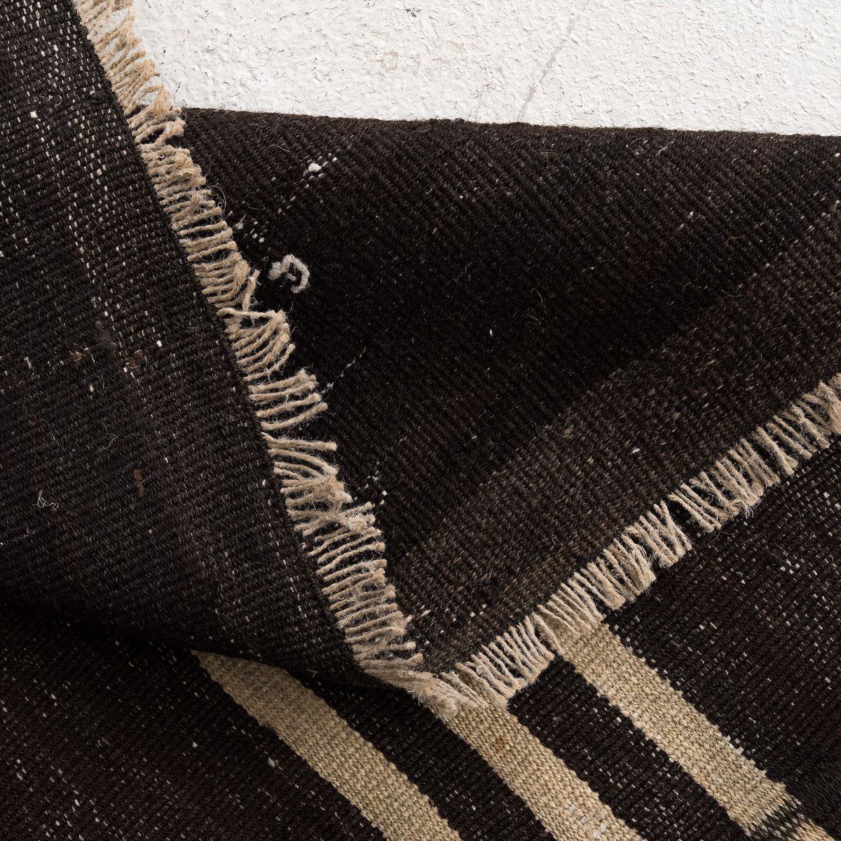 6x9 Black Area Rug