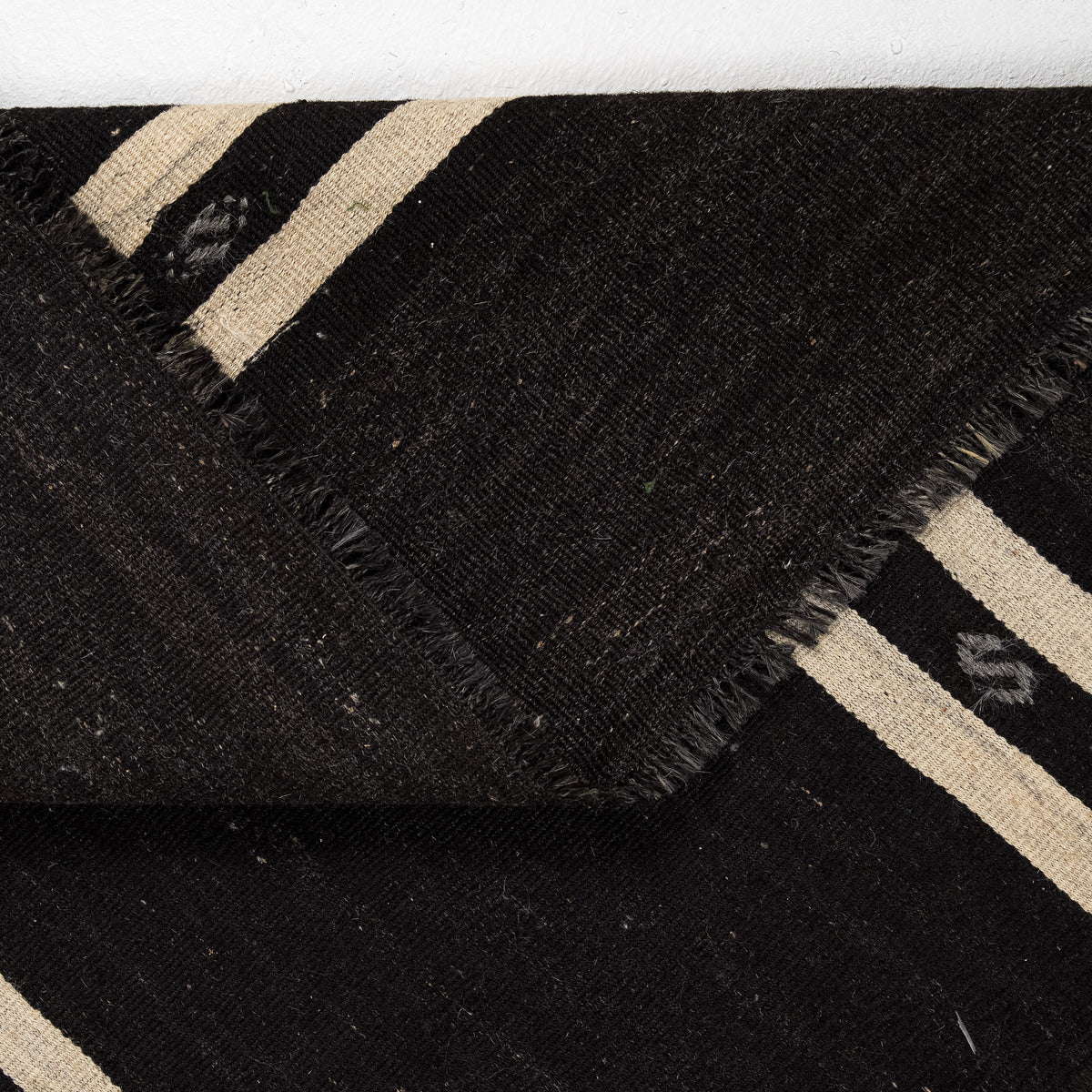 10x16 Black Area Rug