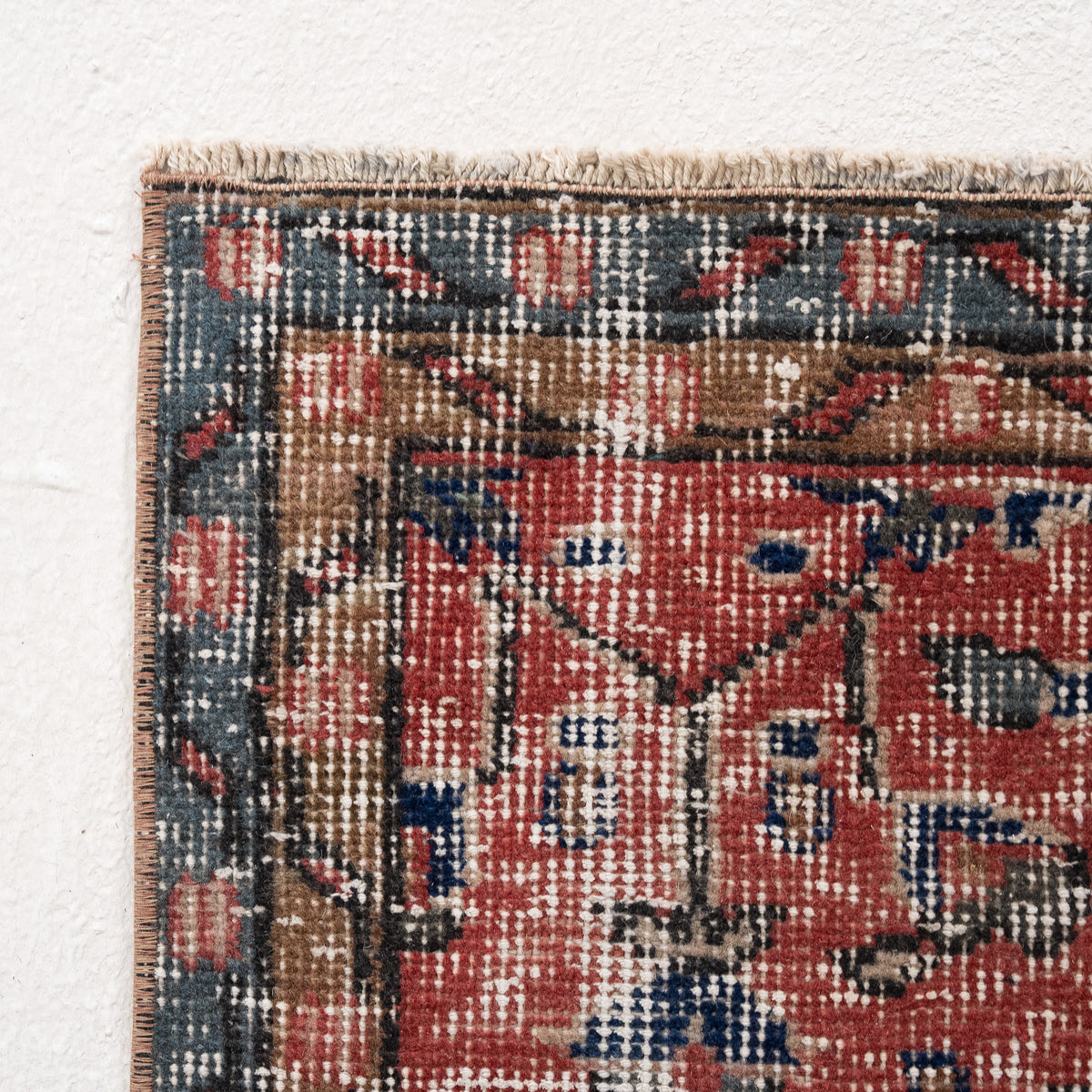 Allover 5x9 Area Rug
