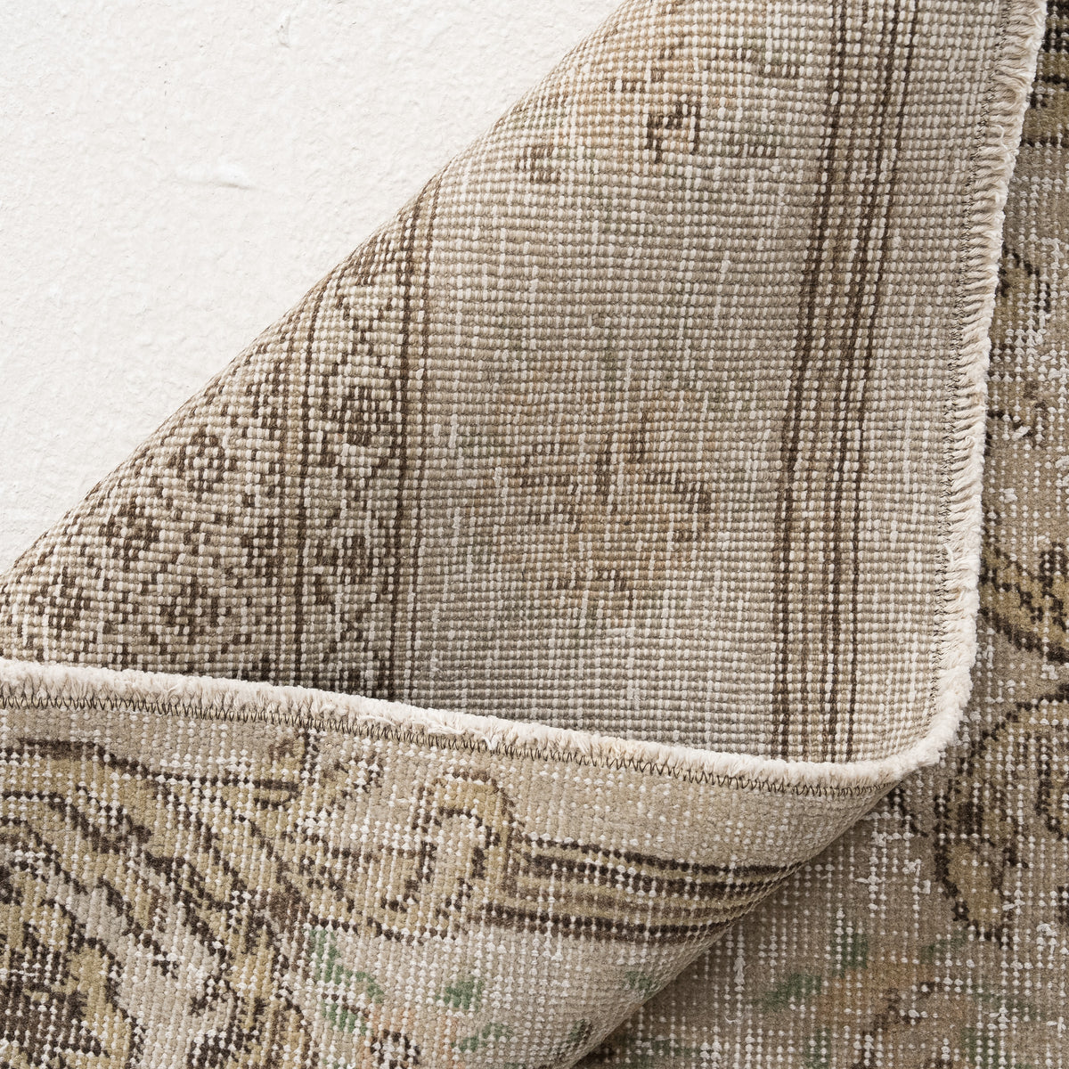 6x10 Beige Area Rug
