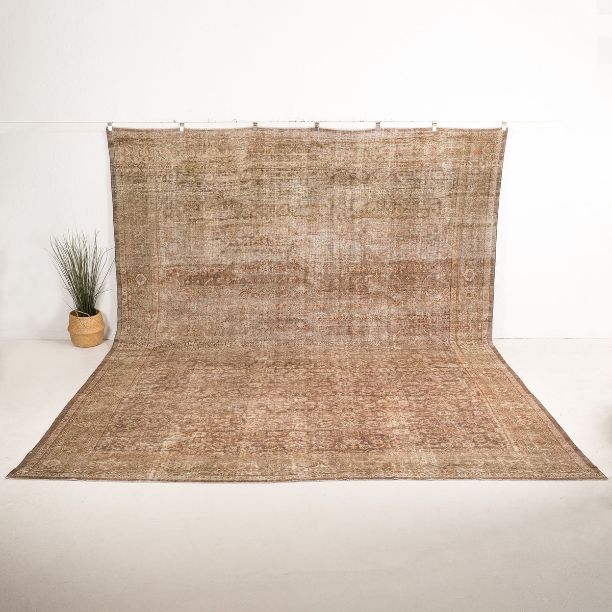 Gregorara - Vintage Persian Area Rug