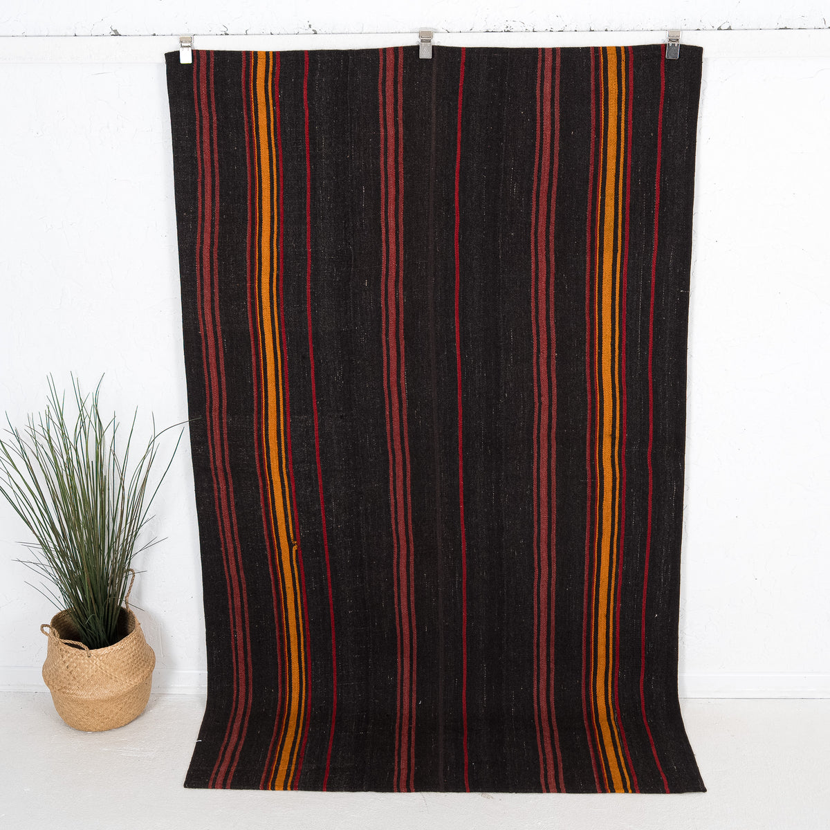 Phoebinia - Vintage Turkish Area Rug