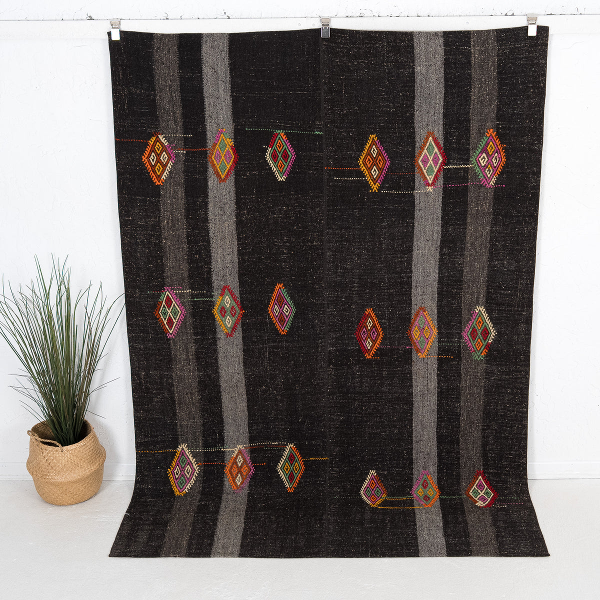 Radegundona - Vintage Turkish Area Rug
