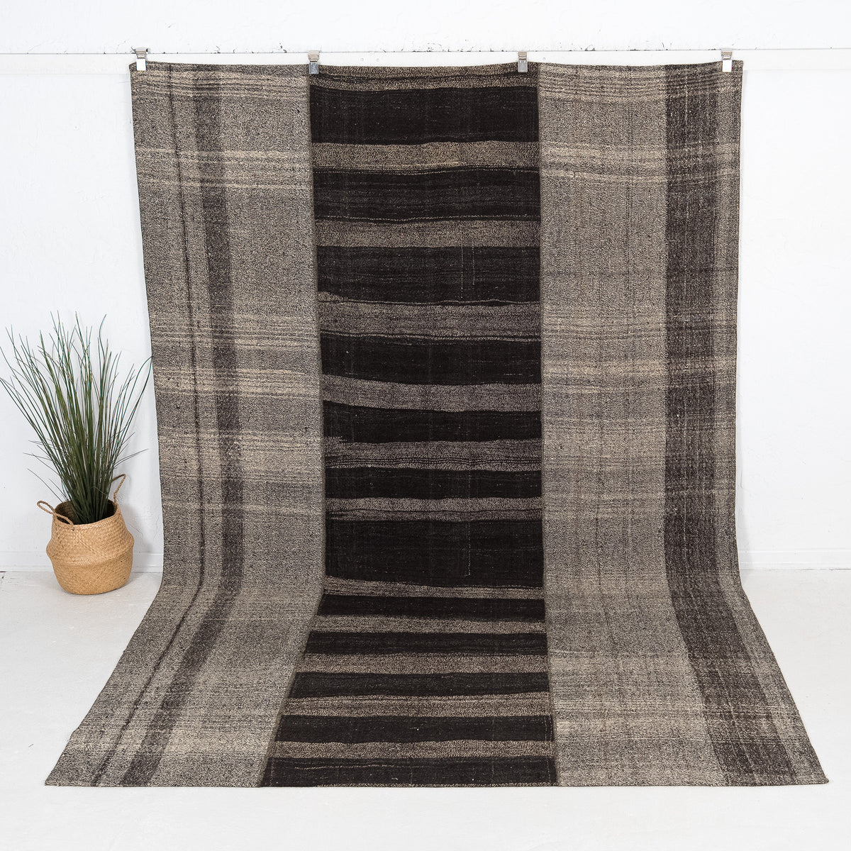 Vereninia - Vintage Turkish Area Rug