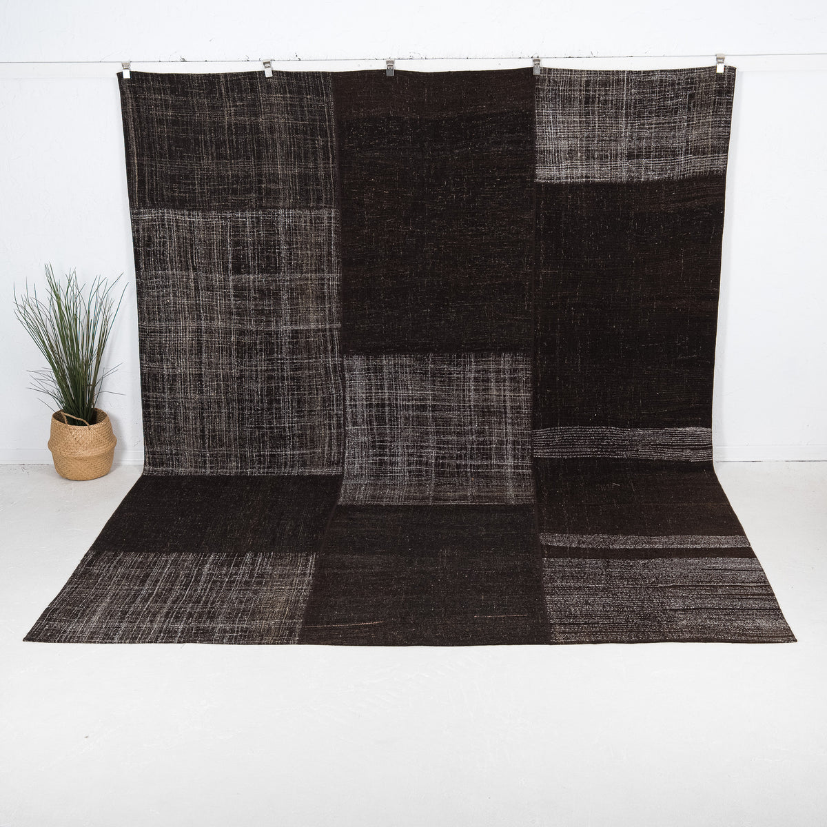Perpetuona - Vintage Turkish Area Rug