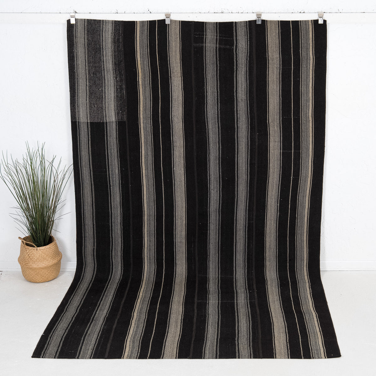 Rigondira - Vintage Turkish Area Rug