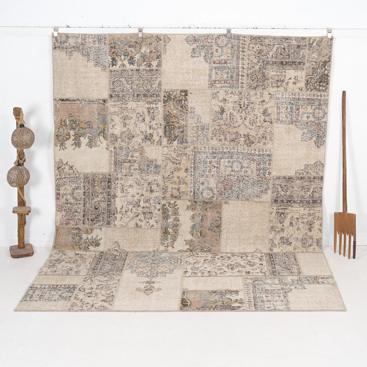 Vigilinda - Vintage Turkish Area Rug