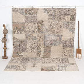 Vigilinda - Vintage Turkish Area Rug