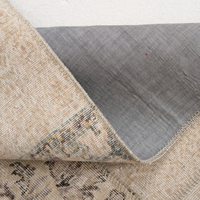 8x10 Beige Area Rug