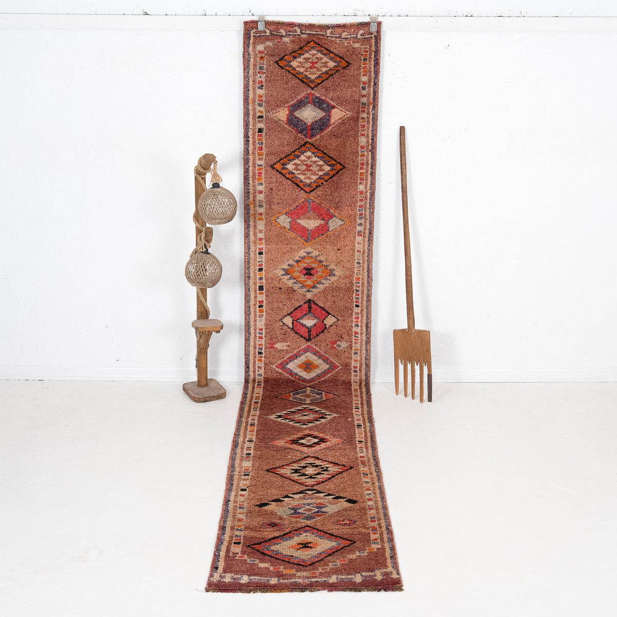 Naevona - Vintage Turkish Runner Rug
