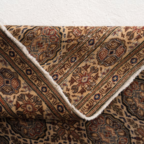 7x9 Beige Area Rug