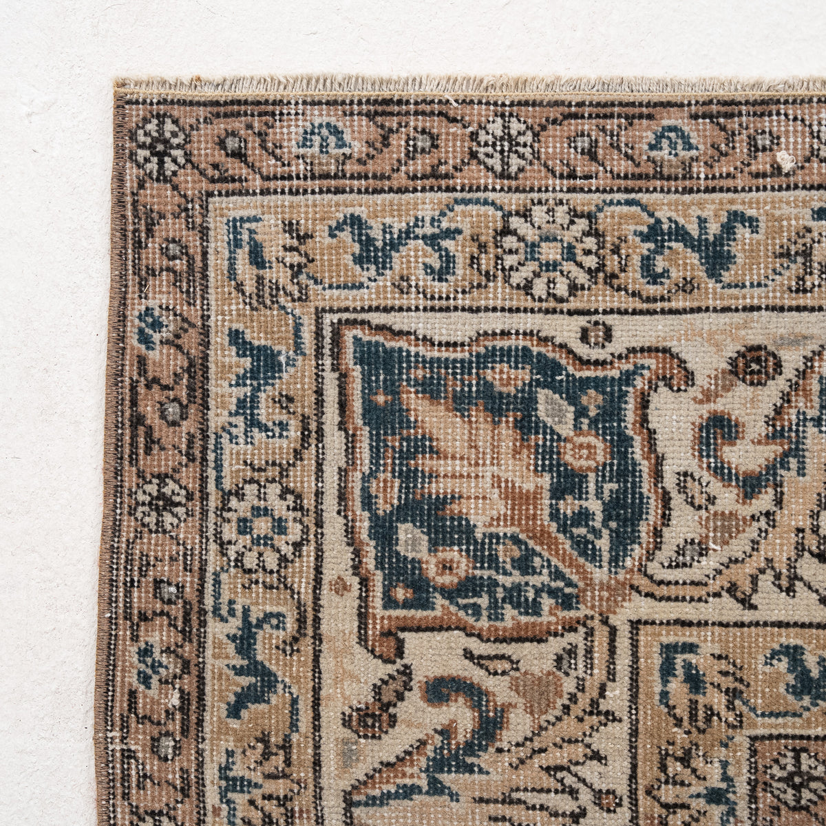 Medallion 7x11 Area Rug