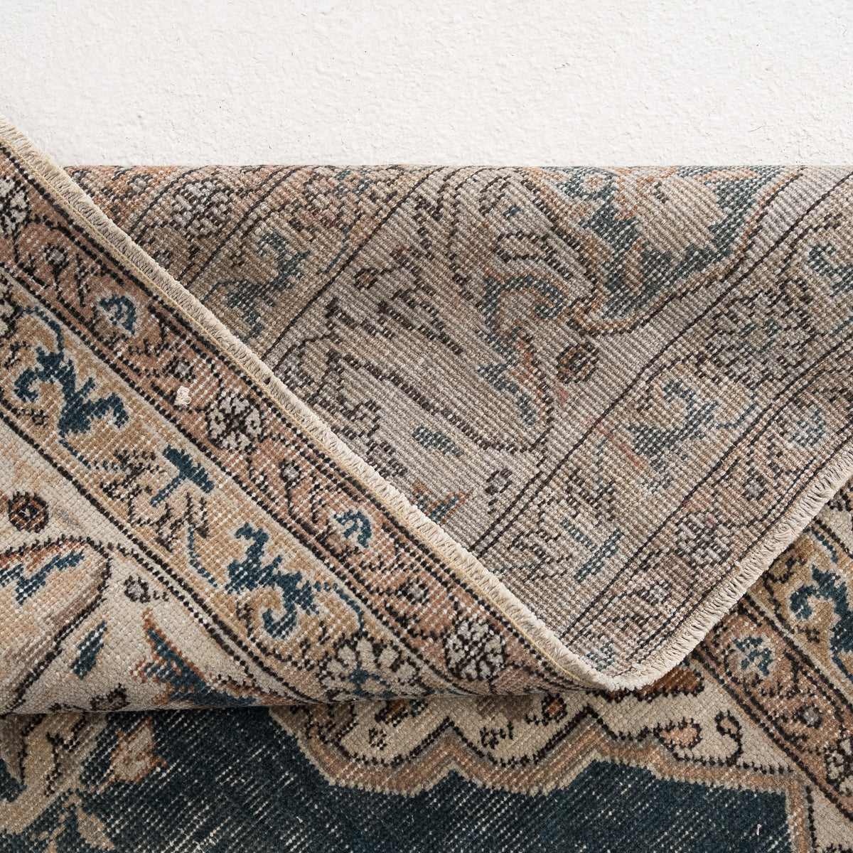 7x11 Blue Area Rug
