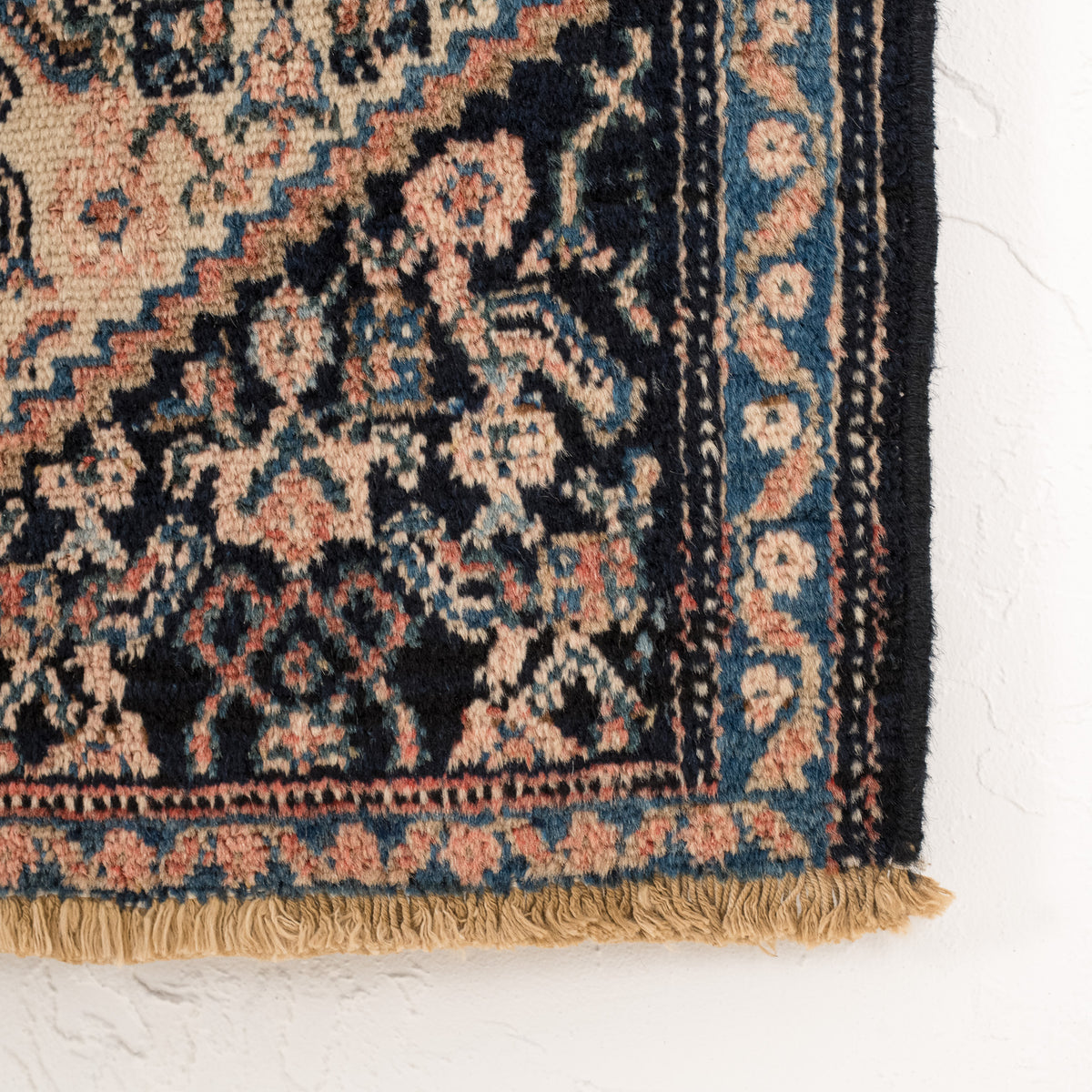 Medallion 2x3 Area Rug