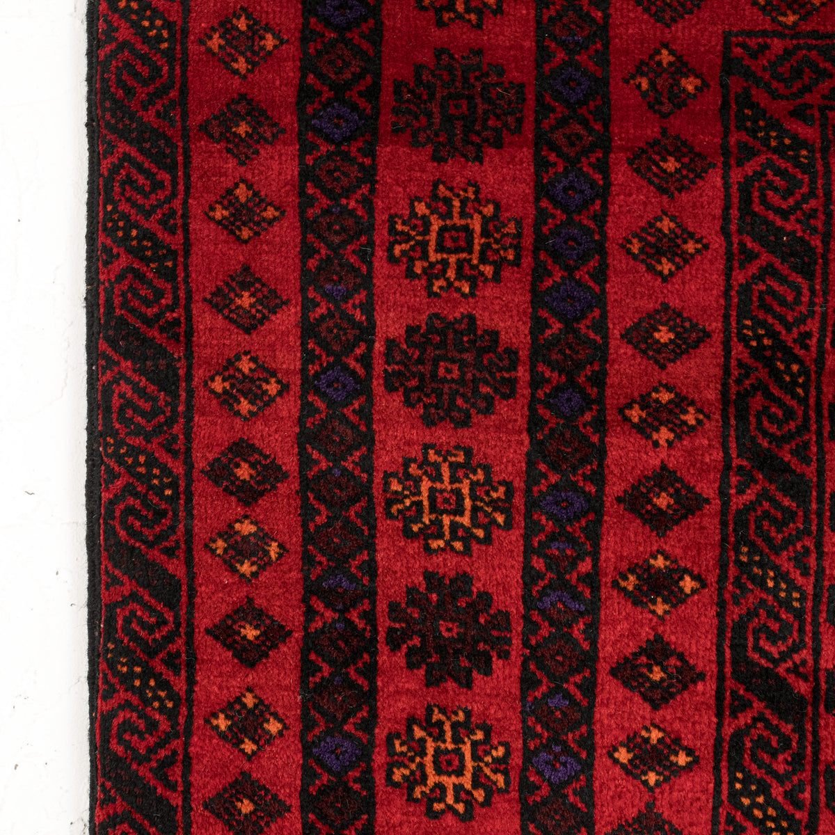 Wilhelmira - Vintage Persian Small Rug