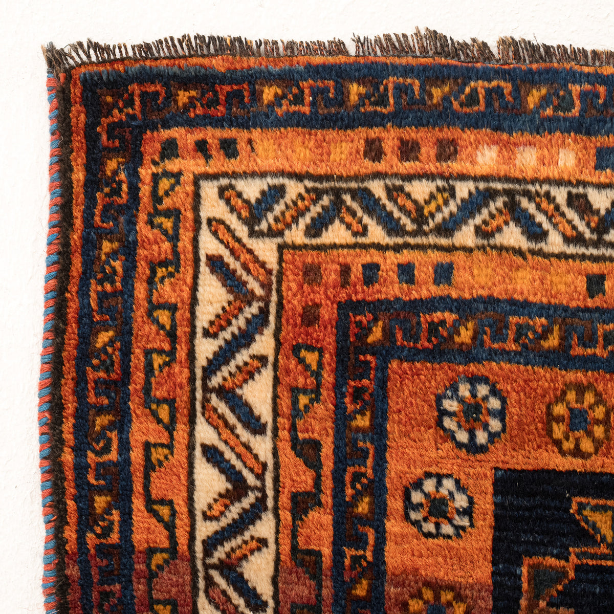 Geometric 4x9 Runner Rug