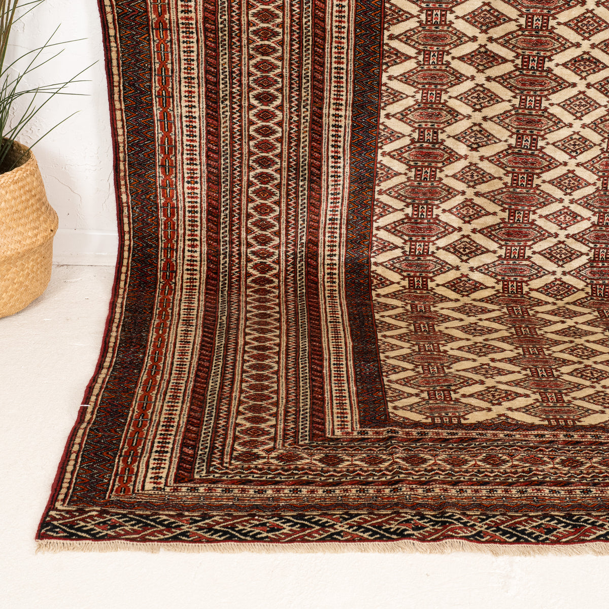 7x9 Persian Rug