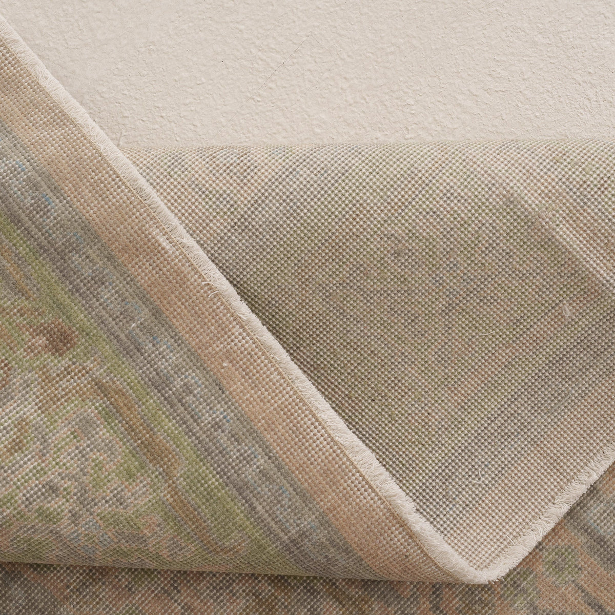 8x10 Beige Area Rug
