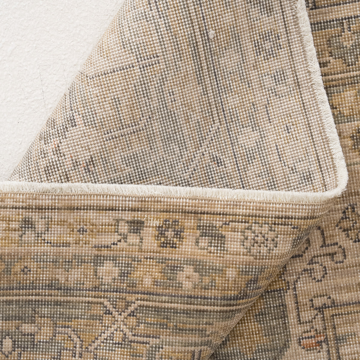8x10 Beige Area Rug